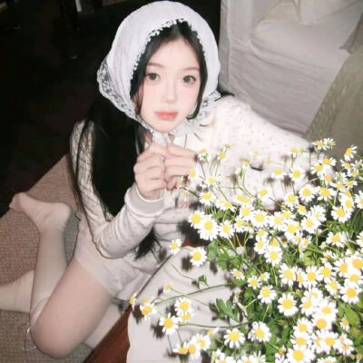 春日系明媚感女生头像