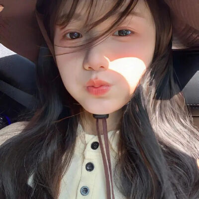春日系明媚感女生头像