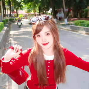 •看镜头૮ .  ̫ . ა