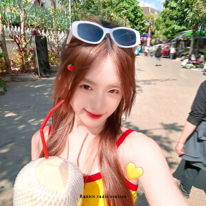 •看镜头૮ .  ̫ . ა