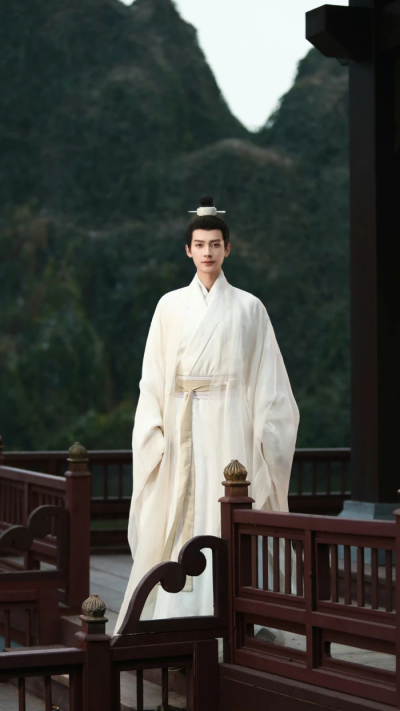 陈鹤一