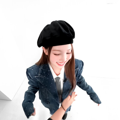 那位法国留学归来的设计师