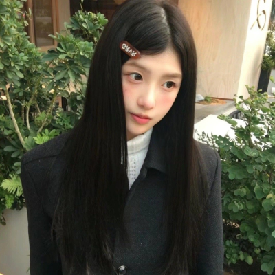 春日感氛围感女头 拿图点赞