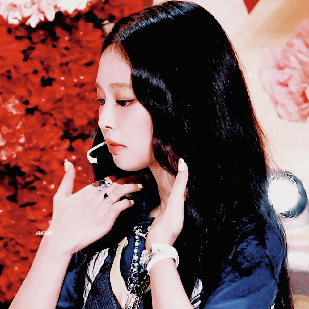 JENNIE