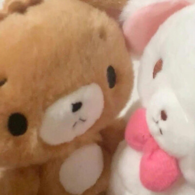 ♪ヽ( ⌒o⌒)人(⌒-⌒ )v ♪