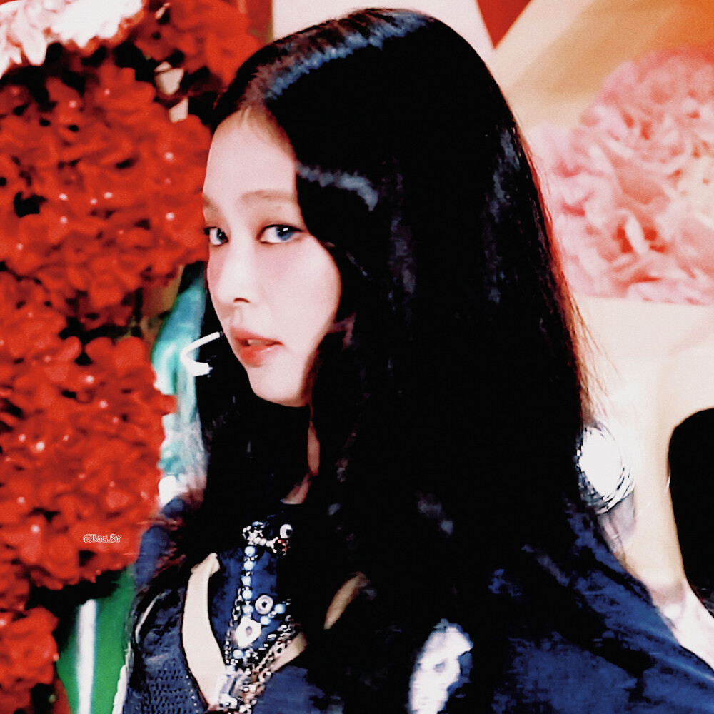 JENNIE
