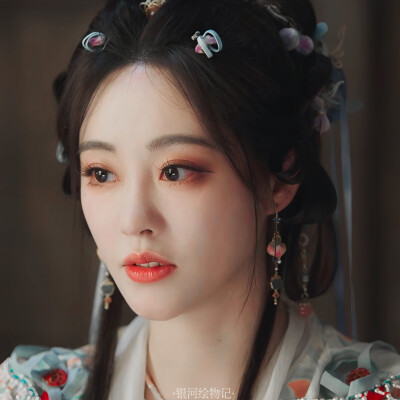 玫瑰从来不慌张。