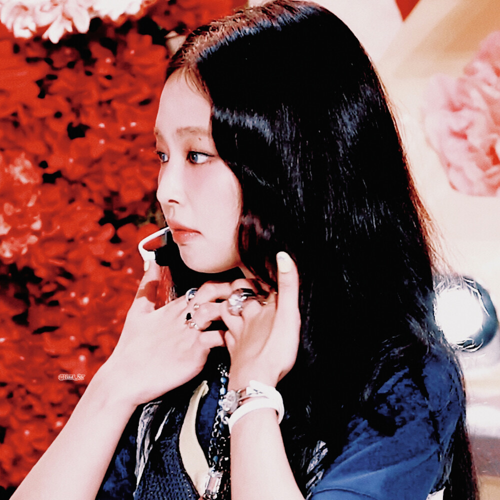 JENNIE