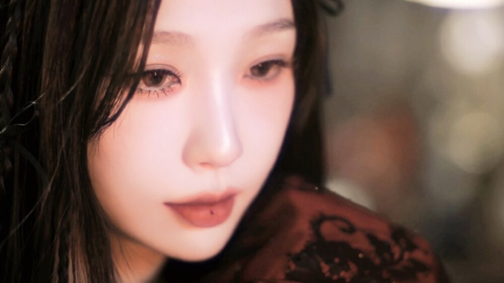 虞书欣 使用注明黑紋蛇