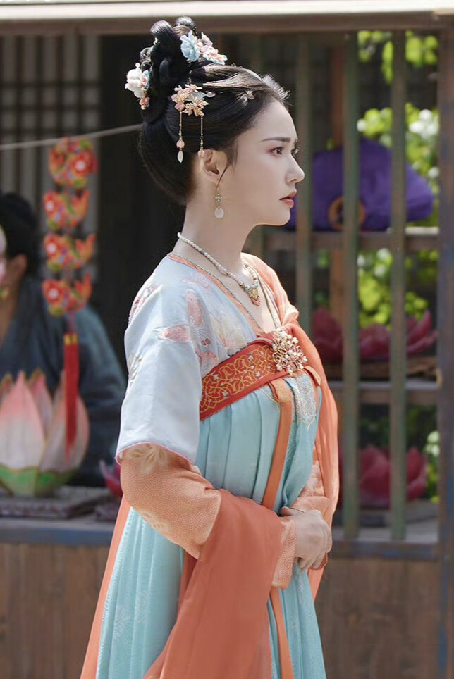 怎敌她千娇百媚