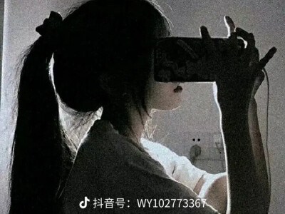 女生黑头