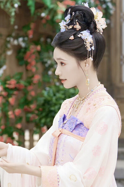 怎敌她千娇百媚