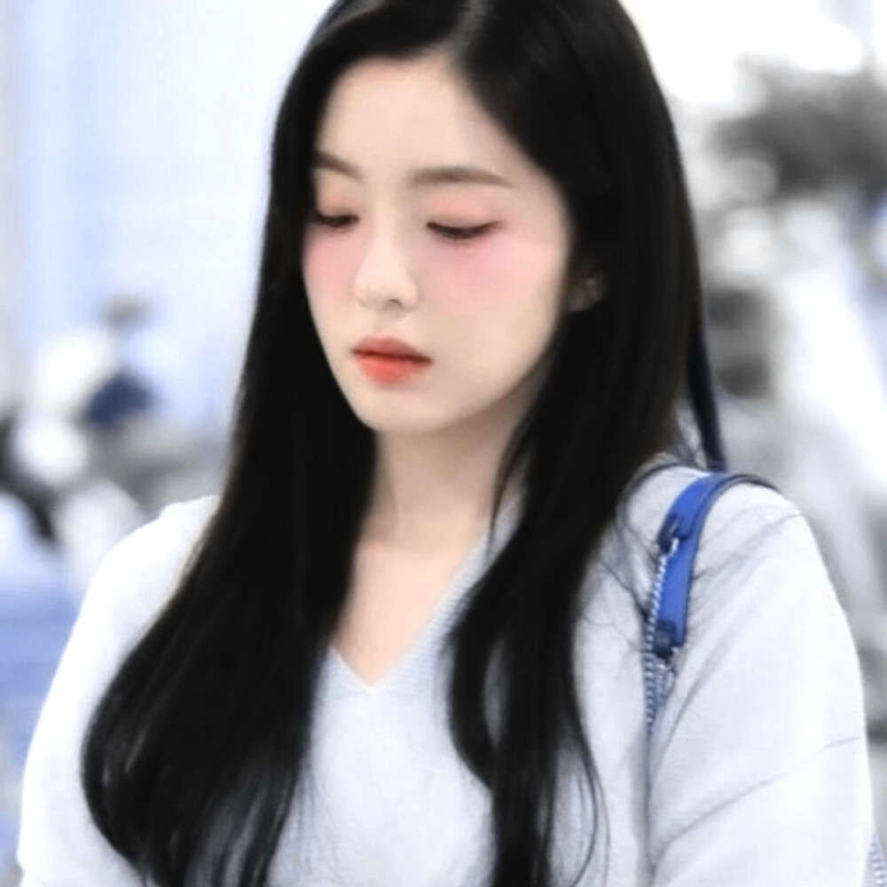 
海面上の風 -《Viento en la orilla》闭眼 *垂落