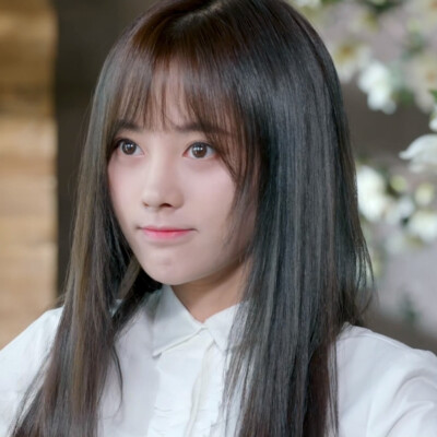 鞠婧祎
宋茶茶