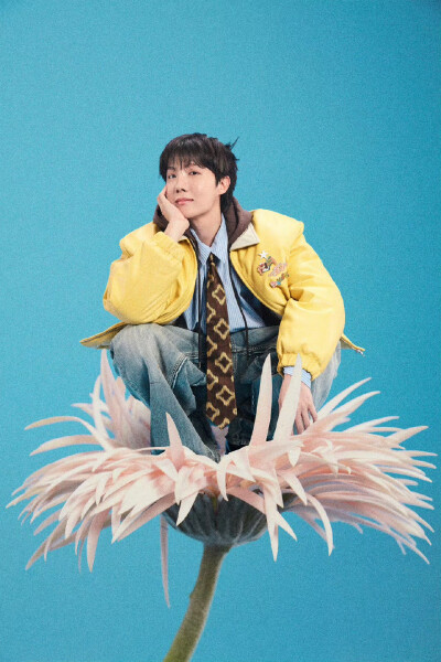 250302
官推更新号锡相关
j-hope ‘Sweet Dreams (feat. Miguel)’ Concept Photo 1