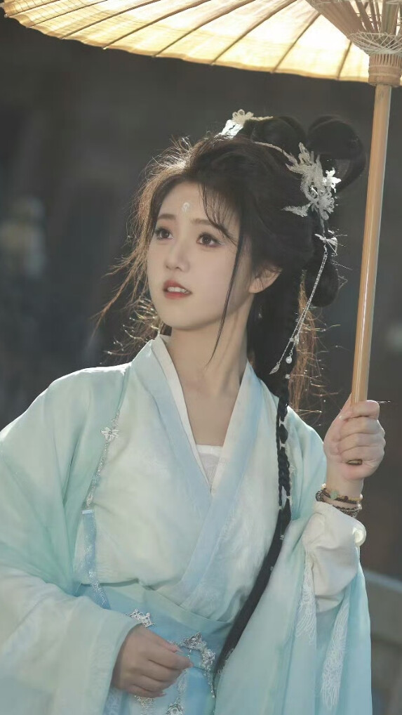 宥拉