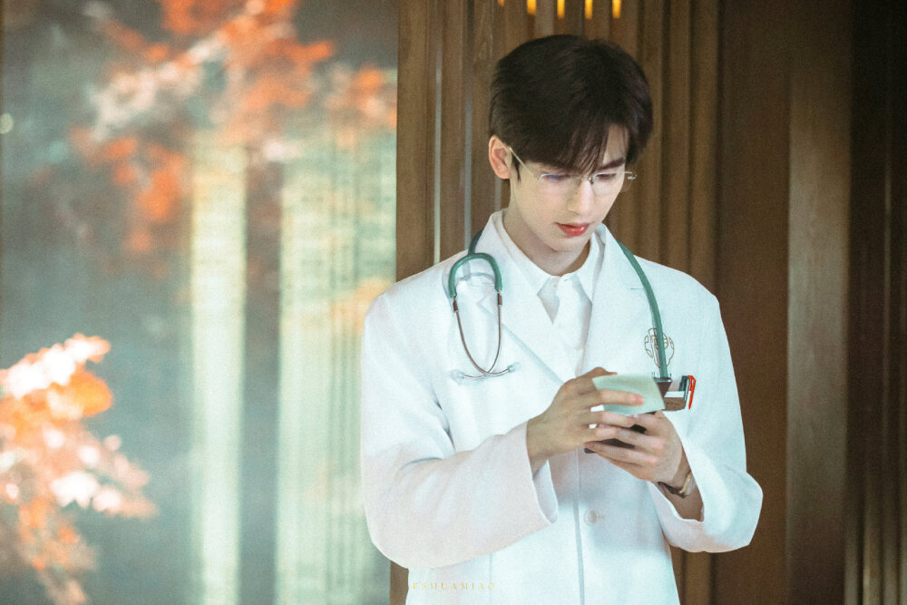  张凌赫 / 爱你·何苏叶 