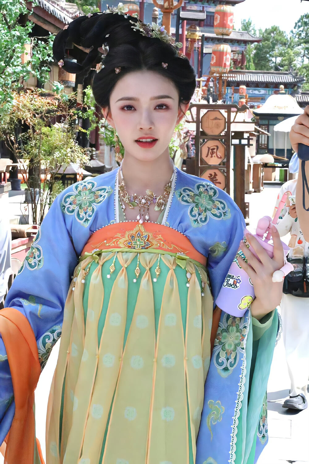 怎敌她千娇百媚