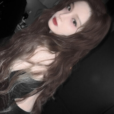  模糊的巴黎雨夜