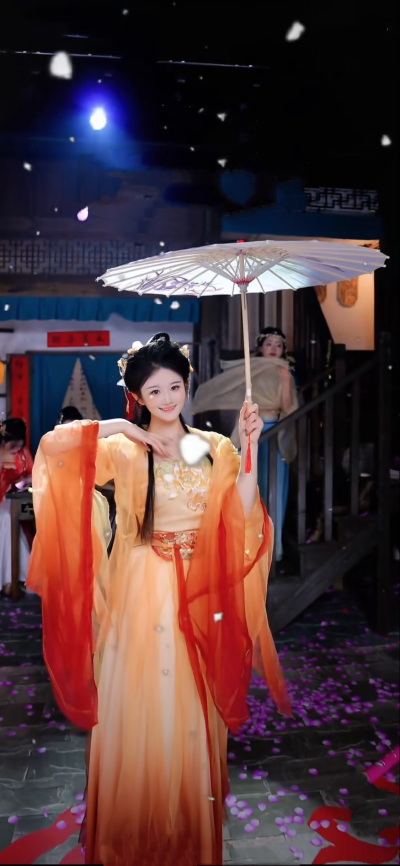 万里红妆