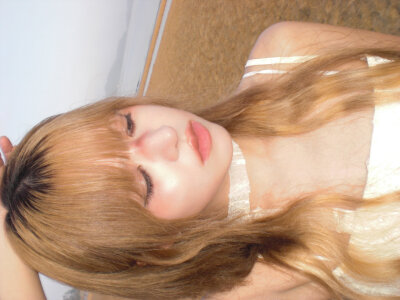 LILY 朴珍