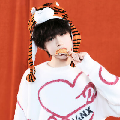 陈奕恒自修头像