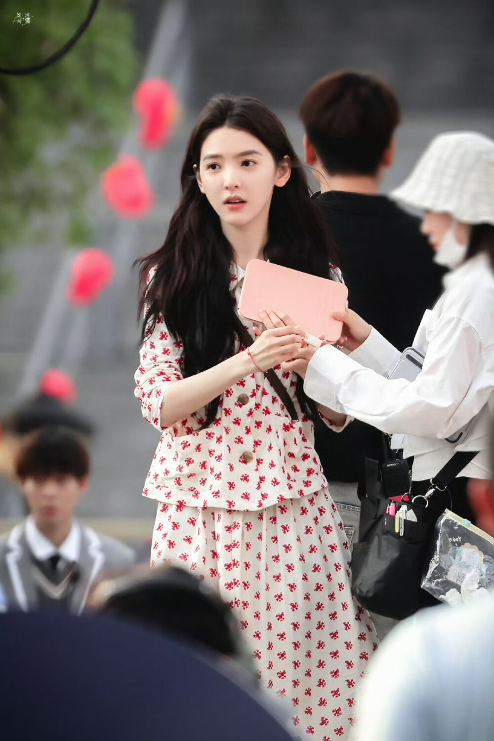 cr.如沐南风_章若楠