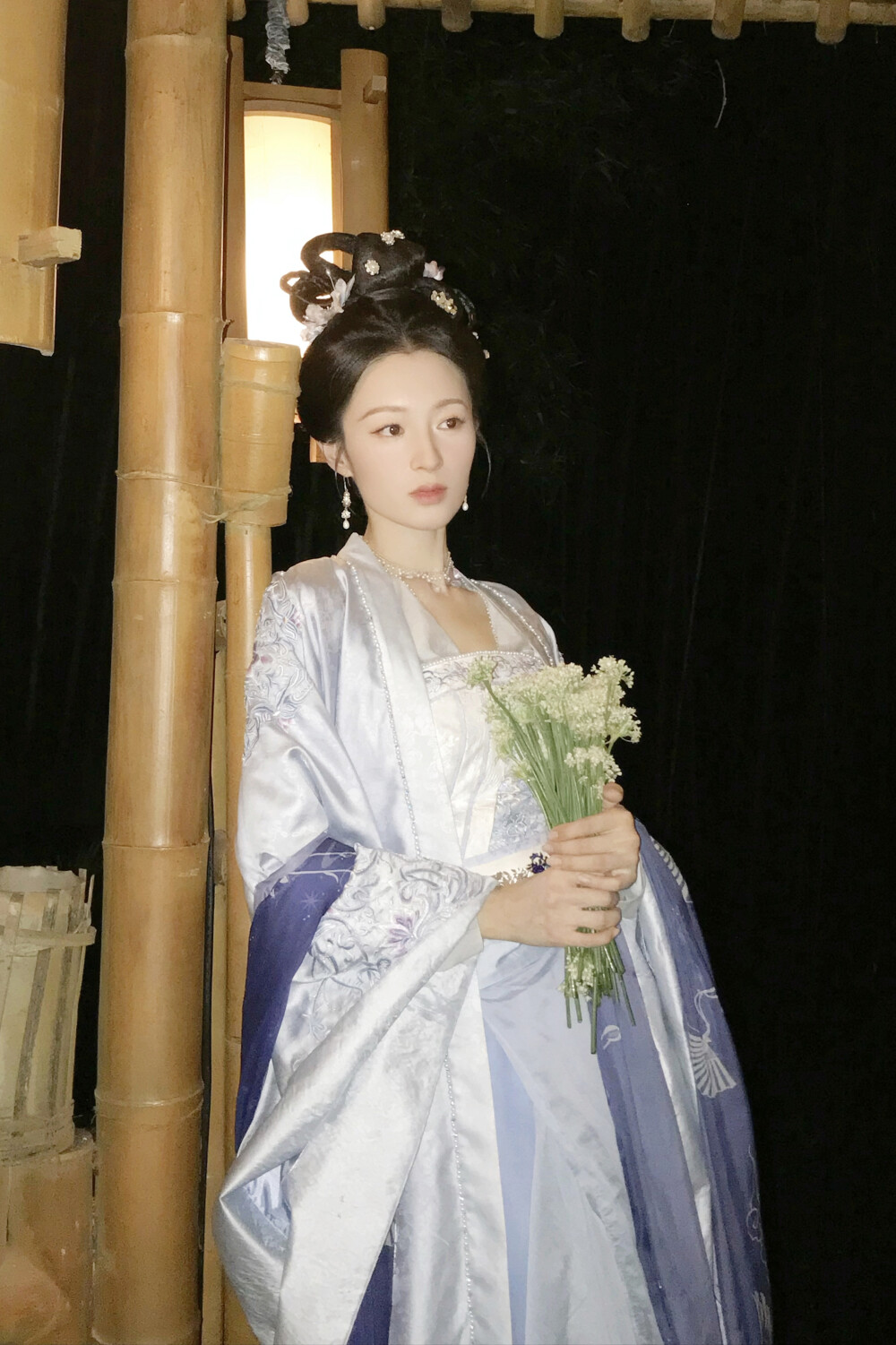 怎敌她千娇百媚