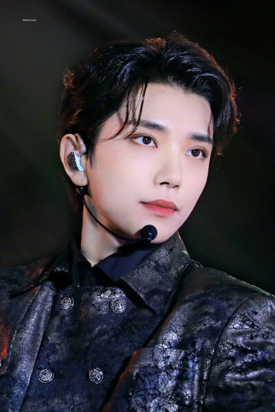 洪知秀 svt
