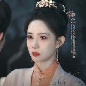 “我定要拥有那参天倒峡之力  把命运握在自己手里”


孟子义  窦昭