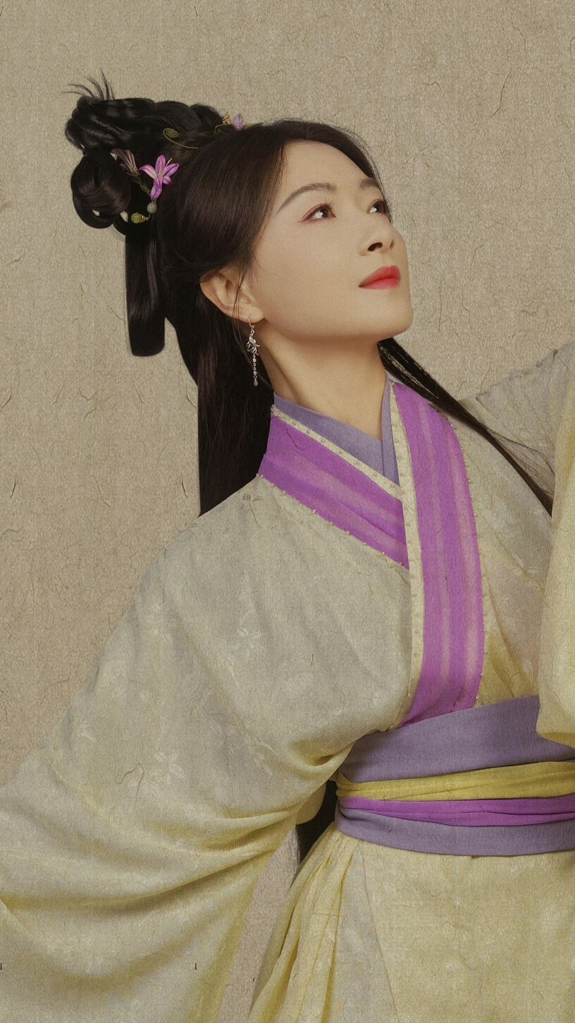 万茜