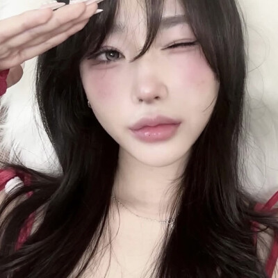 抓脸