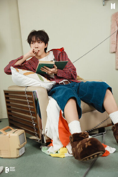 250308
weverse更新号锡相关
j-hope 'Sweet Dreams (feat. Miguel)' Concept Photo & MV Sketch