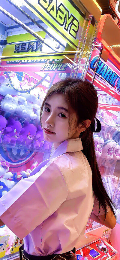 鞠婧祎壁纸