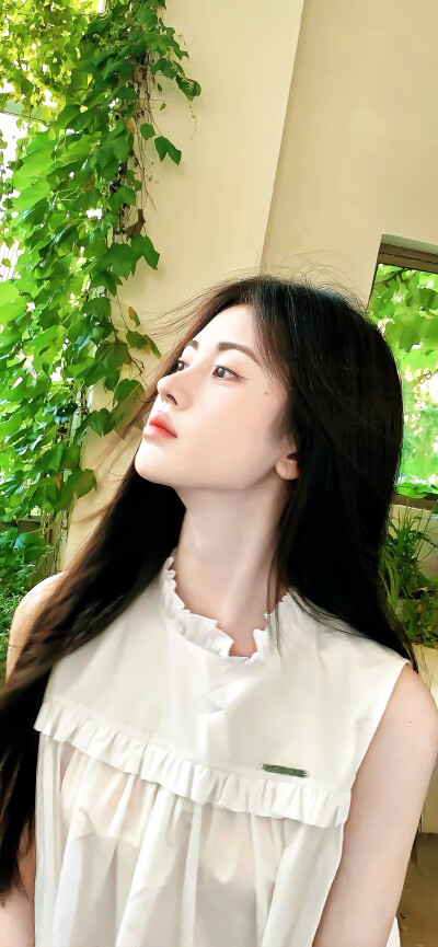 鞠婧祎壁纸