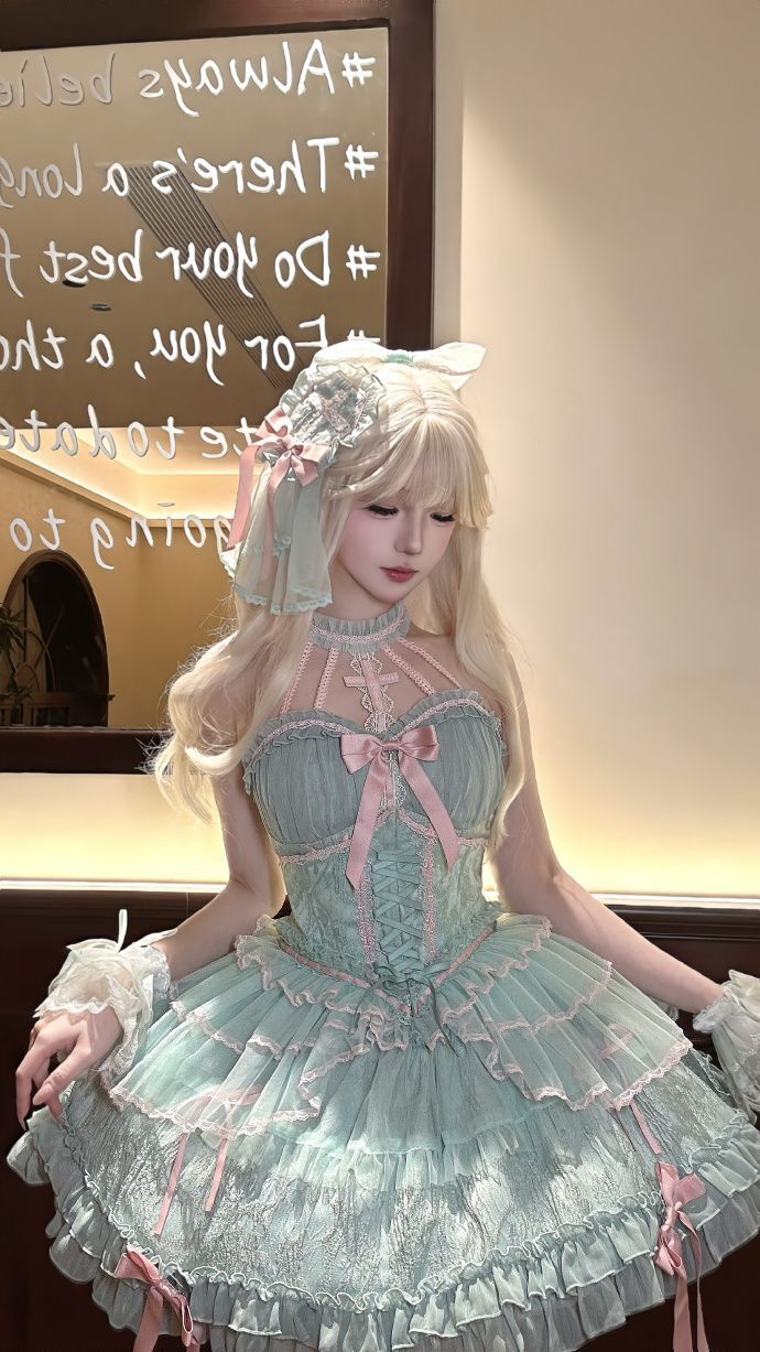 十字姬新色终于要再贩啦～
心水这条裙子好久了，超优雅的lo裙我好爱！！