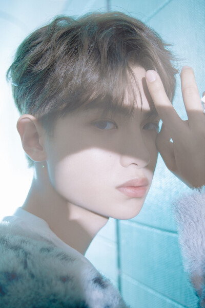 黄明昊