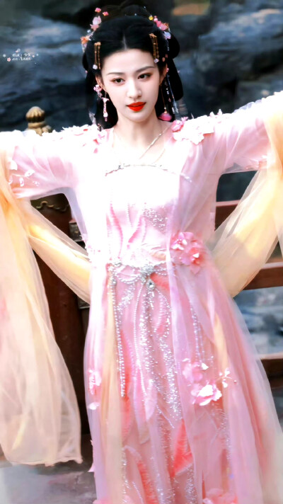 成何体统 王楚然