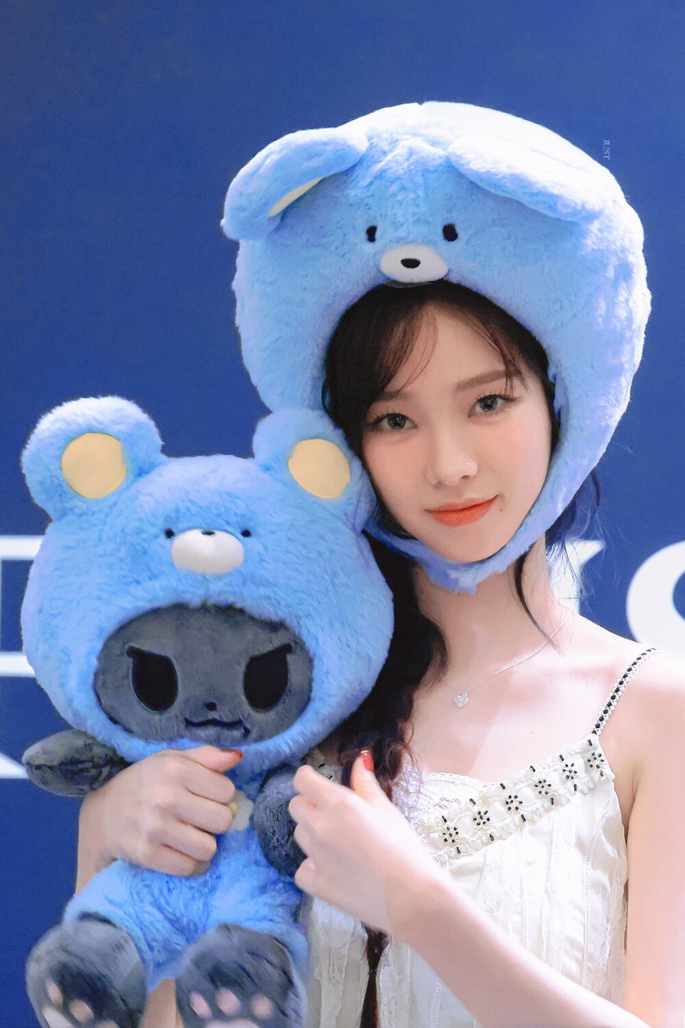 @just_0411