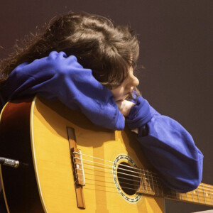 ：蓝莓不美
                                           ⚪️