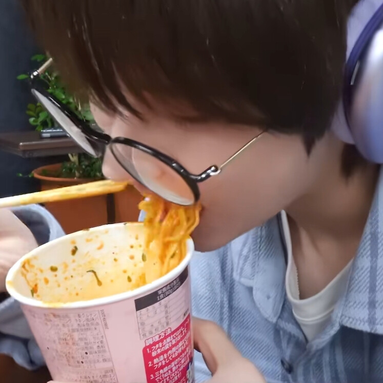 李炅潣