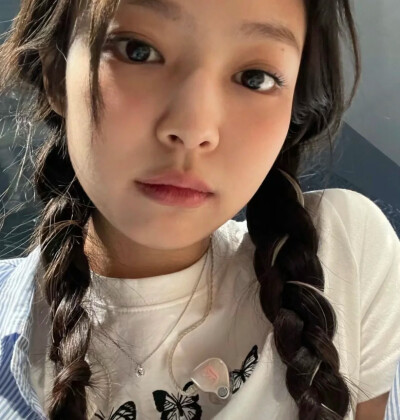 Jennie头像