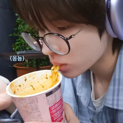 李炅潣