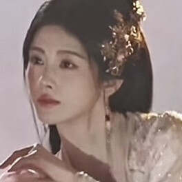 鞠婧祎