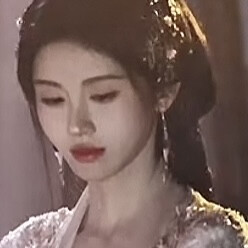 鞠婧祎