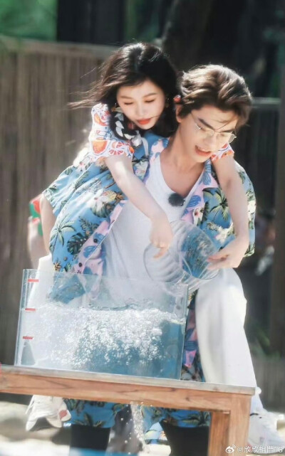 禹宙中欣 永夜星河