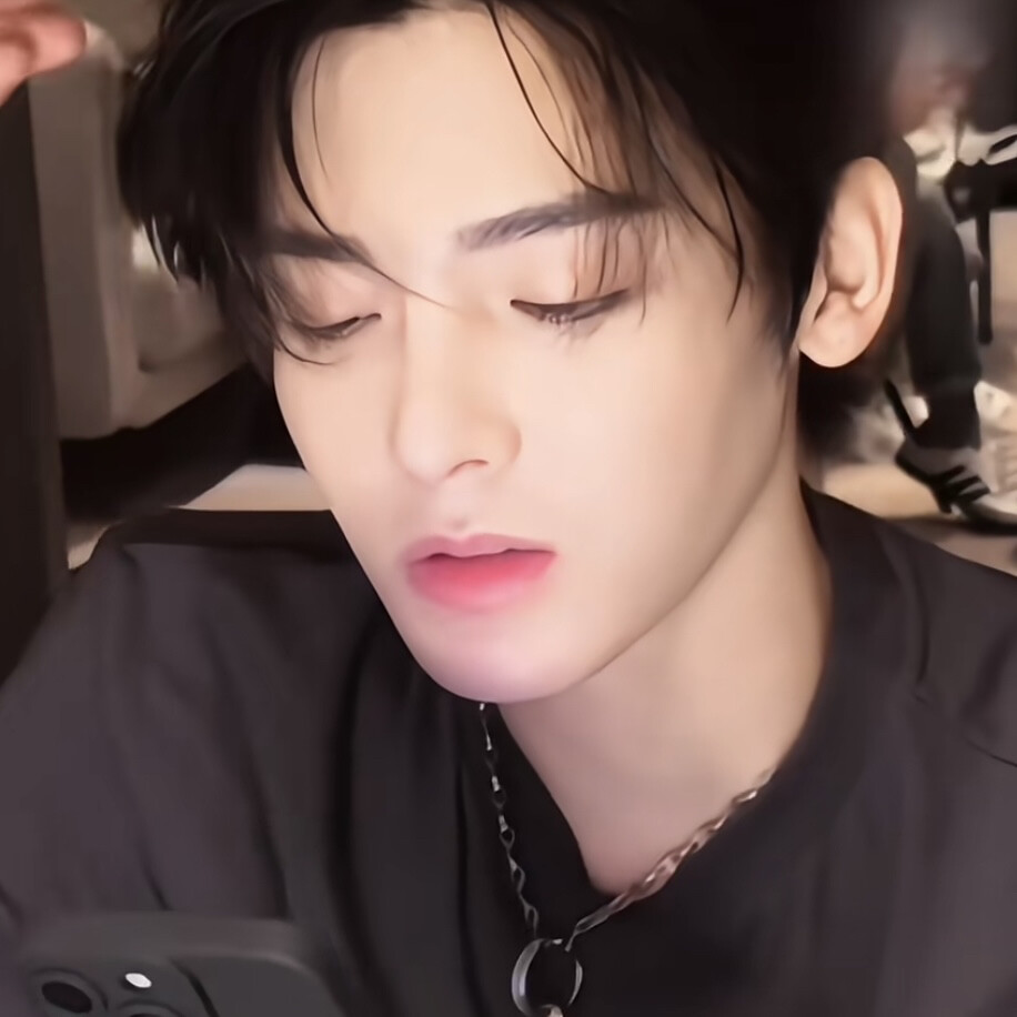 侯明昊