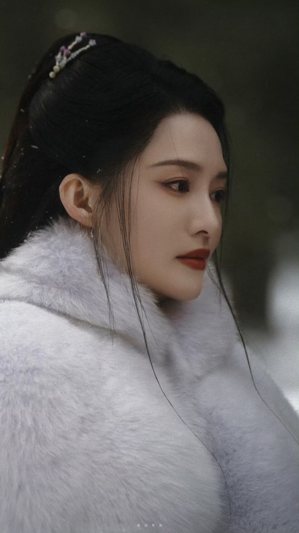 李沁｜七夜雪 薛紫夜 ​​​
cr@虚拟映射