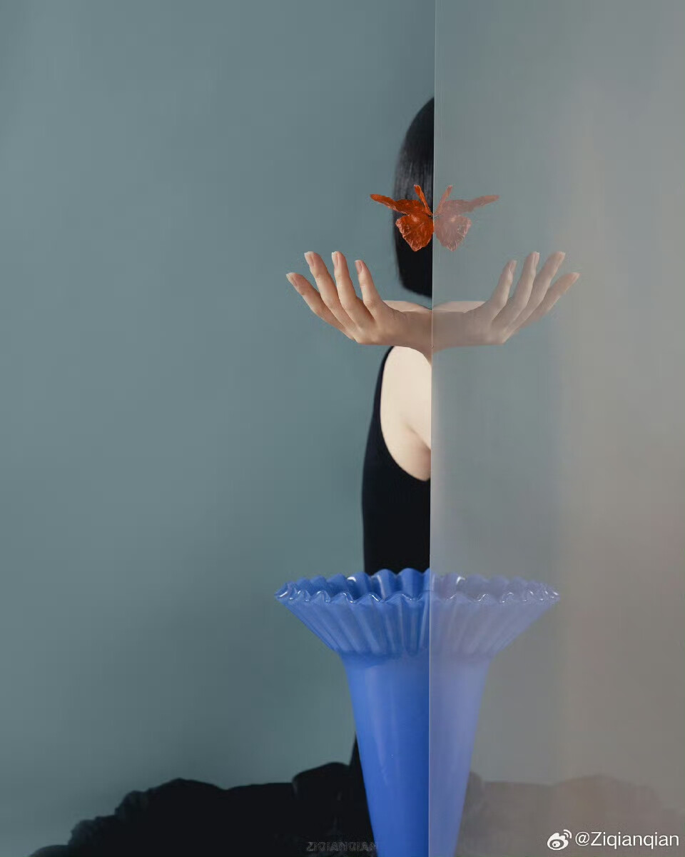 山川，脊背，蝴蝶 ​
摄影@Ziqianqian