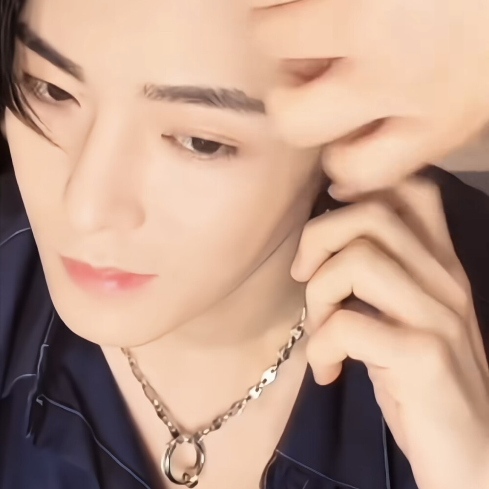 侯明昊
